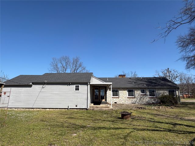 408 W Blair Avenue, Wilburton, OK 74578