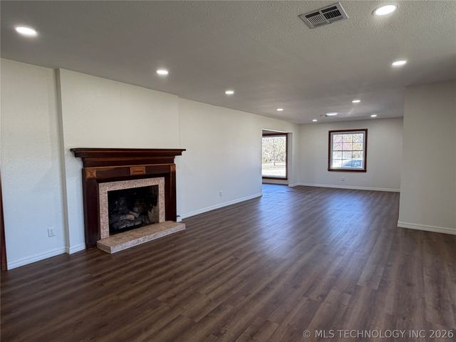 408 W Blair Avenue, Wilburton, OK 74578