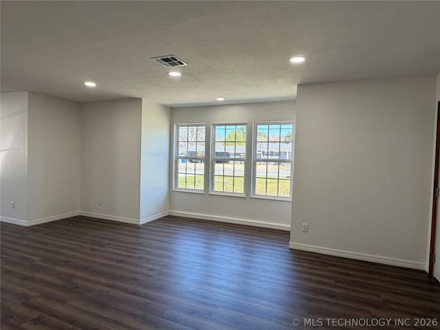 408 W Blair Avenue, Wilburton, OK 74578