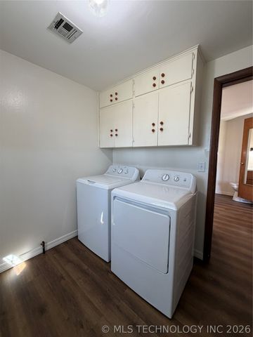 408 W Blair Avenue, Wilburton, OK 74578