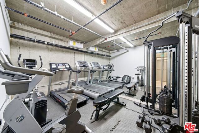 1408 W WASHINGTON Boulevard 202, Los Angeles, CA 90007
