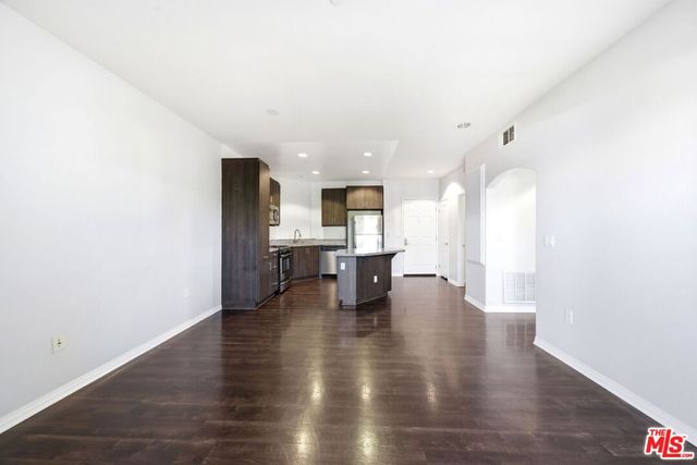 1408 W WASHINGTON Boulevard 202, Los Angeles, CA 90007