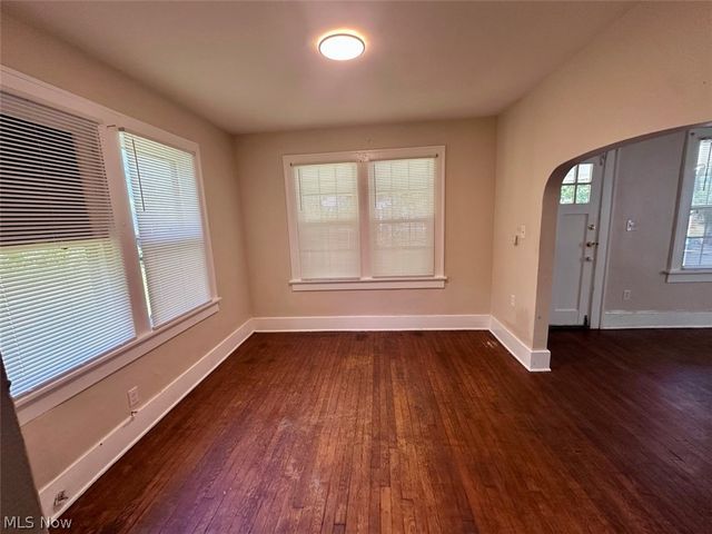 700 Noble Avenue, Akron, OH 44320