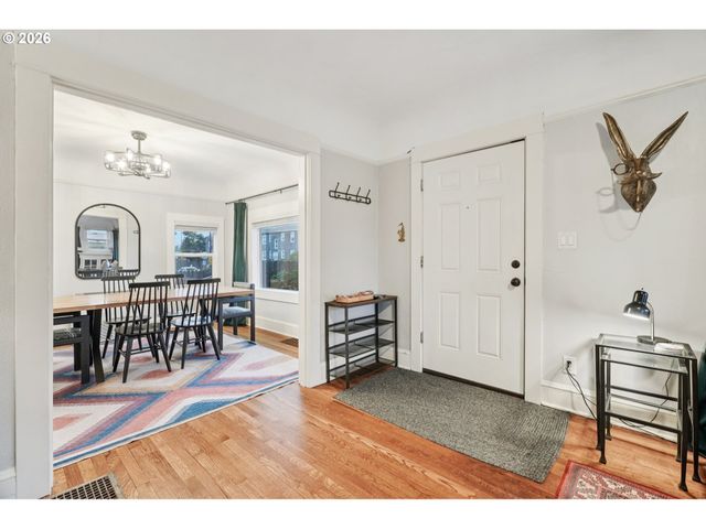 7 Se 52ND Ave, Portland, OR 97215