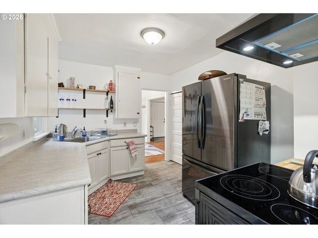 7 Se 52ND Ave, Portland, OR 97215