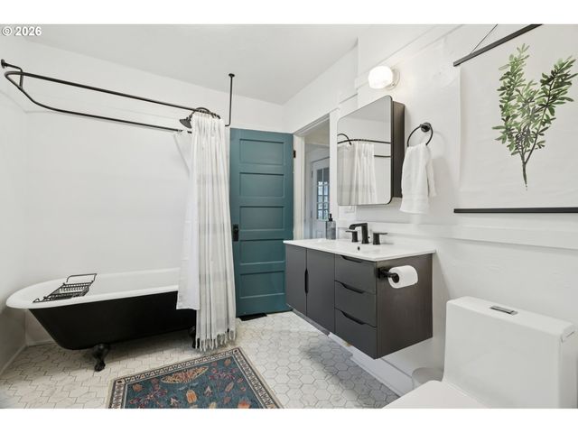 7 Se 52ND Ave, Portland, OR 97215