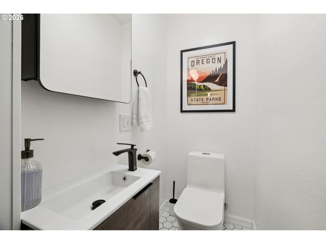 7 Se 52ND Ave, Portland, OR 97215