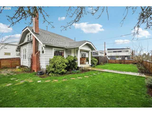 7 Se 52ND Ave, Portland, OR 97215