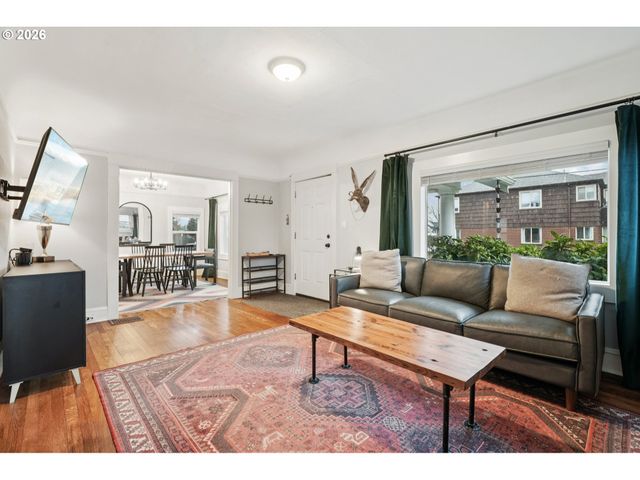 7 Se 52ND Ave, Portland, OR 97215