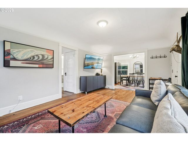 7 Se 52ND Ave, Portland, OR 97215