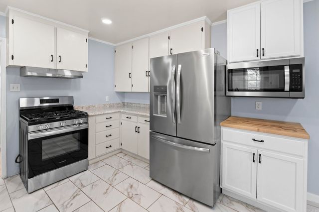 3 Fairhills Circle, Little Rock, AR 72205