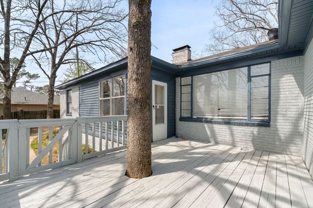 3 Fairhills Circle, Little Rock, AR 72205