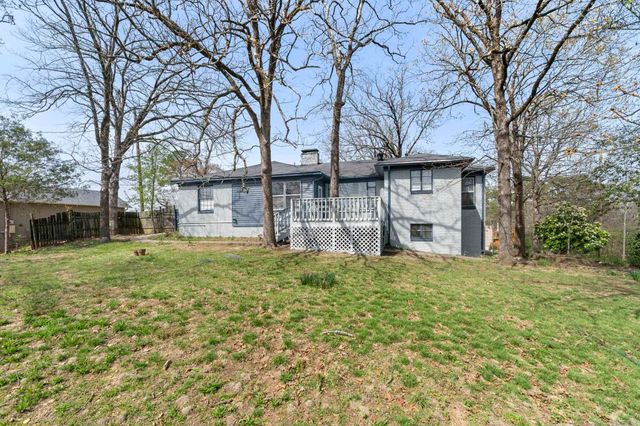 3 Fairhills Circle, Little Rock, AR 72205