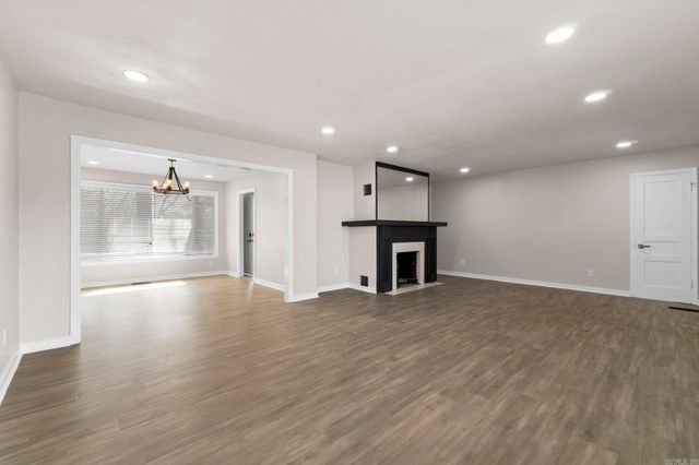 3 Fairhills Circle, Little Rock, AR 72205