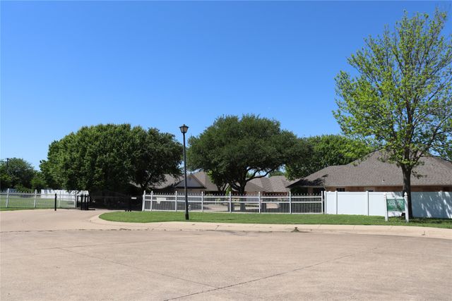 103 Sunglow Loop, Red Oak, TX 75154
