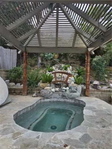 25447 Via Novia, Valencia, CA 91355