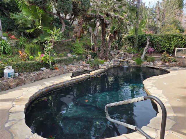 25447 Via Novia, Valencia, CA 91355