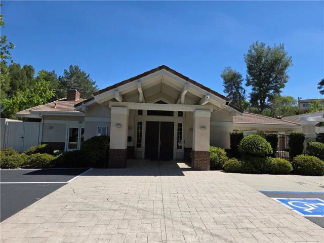 25447 Via Novia, Valencia, CA 91355