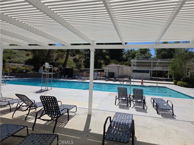 25447 Via Novia, Valencia, CA 91355