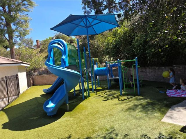 25447 Via Novia, Valencia, CA 91355