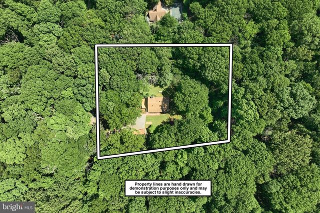 2429 TALL OAK LN, Glenville, PA 17329