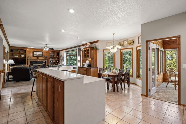 5756 Wentworth None, Johnston, IA 50131