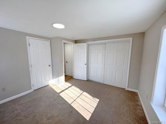 3 Glade Road, Poughkeepsie, NY 12601