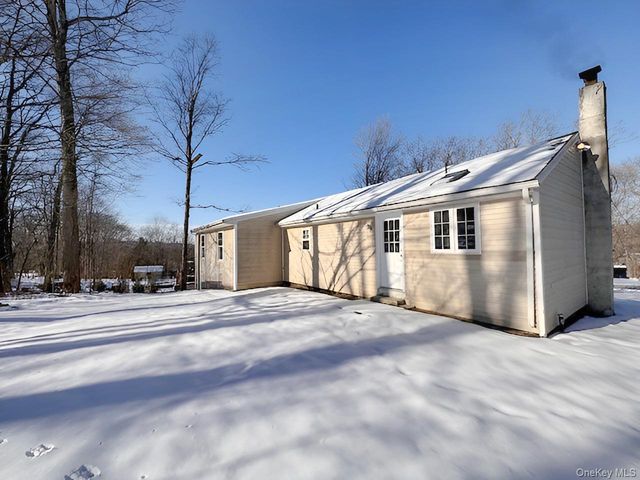 3 Glade Road, Poughkeepsie, NY 12601