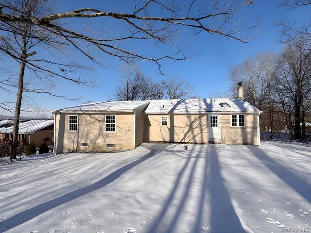 3 Glade Road, Poughkeepsie, NY 12601