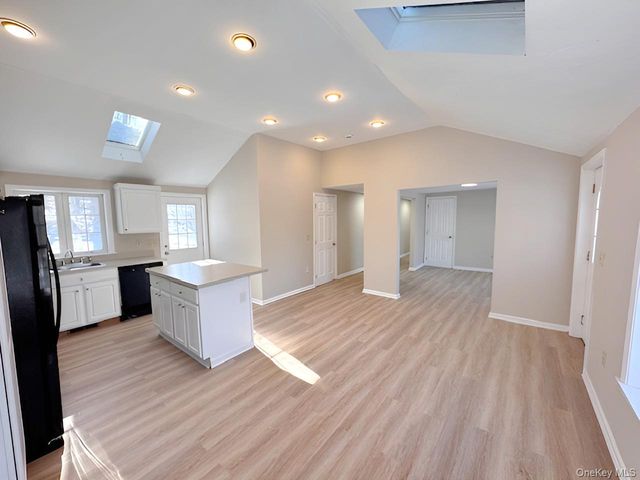 3 Glade Road, Poughkeepsie, NY 12601