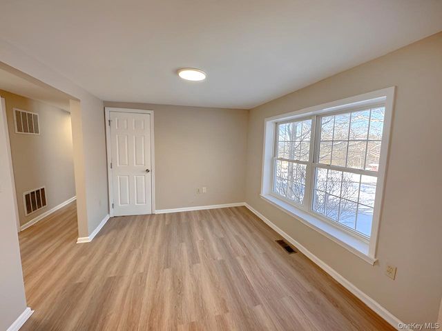 3 Glade Road, Poughkeepsie, NY 12601