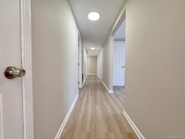 3 Glade Road, Poughkeepsie, NY 12601