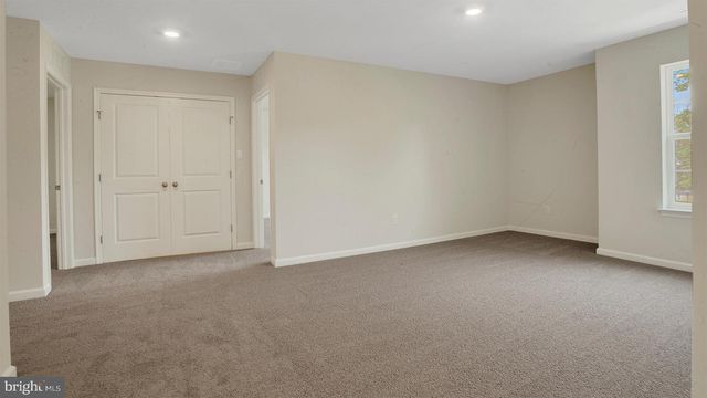 516 MERMAID DR, Barnegat, NJ 08005