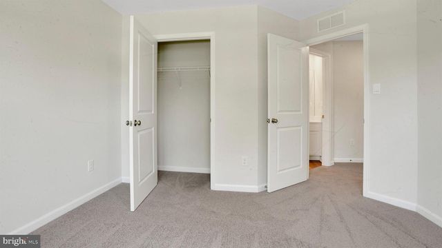516 MERMAID DR, Barnegat, NJ 08005