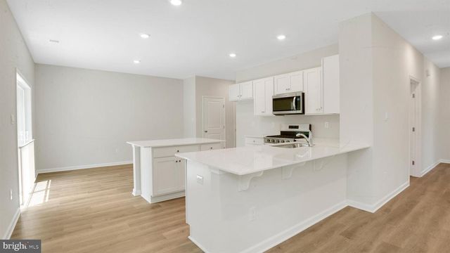 516 MERMAID DR, Barnegat, NJ 08005