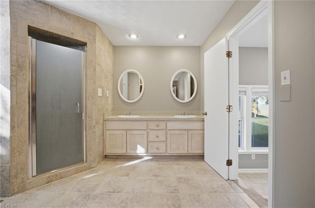 328 Alpine DR, Chesapeake, VA 23322