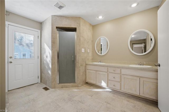 328 Alpine DR, Chesapeake, VA 23322