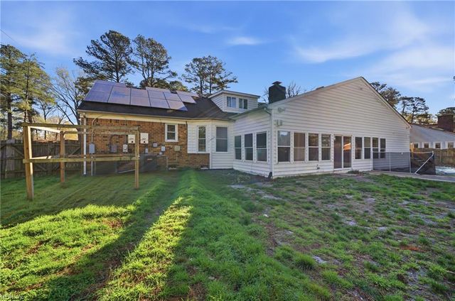 328 Alpine DR, Chesapeake, VA 23322