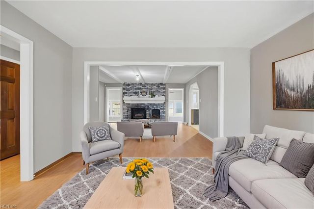 328 Alpine DR, Chesapeake, VA 23322