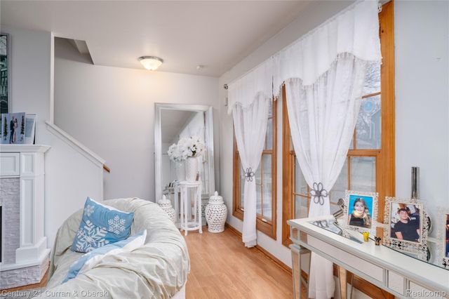 2768 Glenbridge Court, Ann Arbor, MI 48104