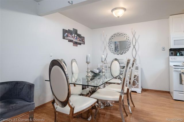 2768 Glenbridge Court, Ann Arbor, MI 48104