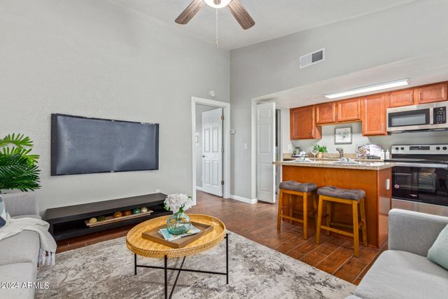 1602 E OCOTILLO Road 121, Phoenix, AZ 85016