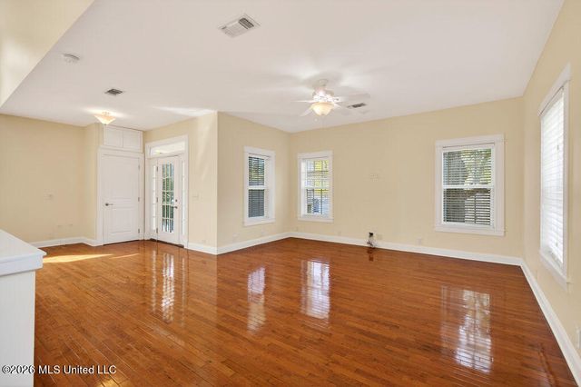 176 Acacia Avenue, Biloxi, MS 39530