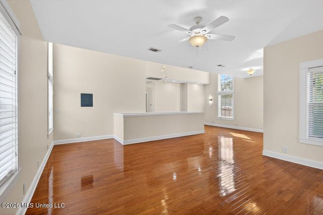 176 Acacia Avenue, Biloxi, MS 39530