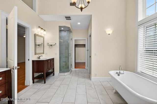 176 Acacia Avenue, Biloxi, MS 39530