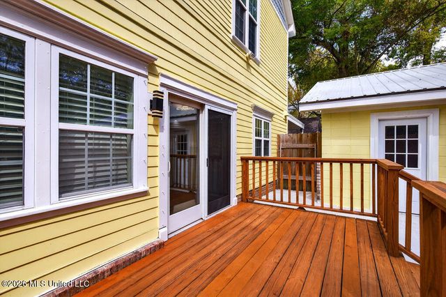 176 Acacia Avenue, Biloxi, MS 39530