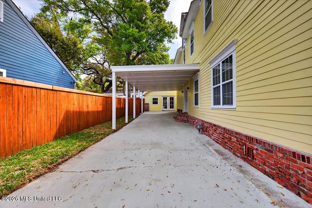 176 Acacia Avenue, Biloxi, MS 39530