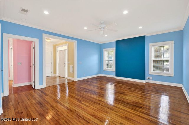 176 Acacia Avenue, Biloxi, MS 39530