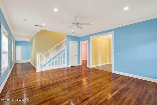 176 Acacia Avenue, Biloxi, MS 39530