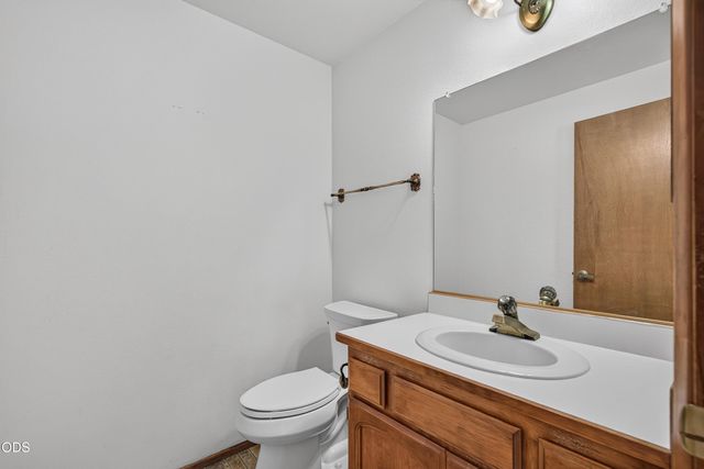 1408 NE Heritage Drive, Grants Pass, OR 97526